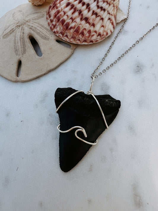 Making Waves-Large Great White + Wave Design