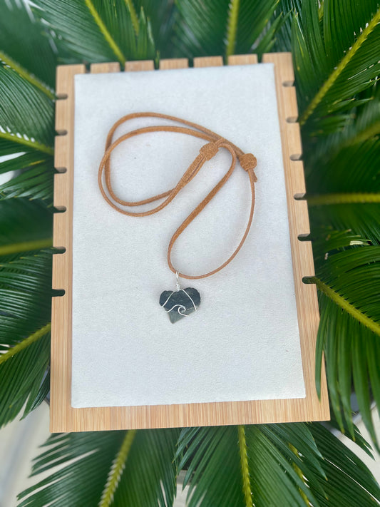 Tsunami- Crow shark tooth with adjustable leather chain